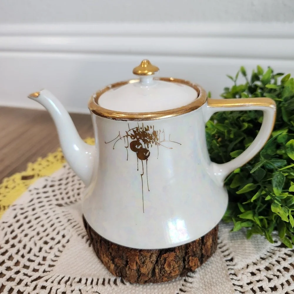 Limoges beautiful teapot
